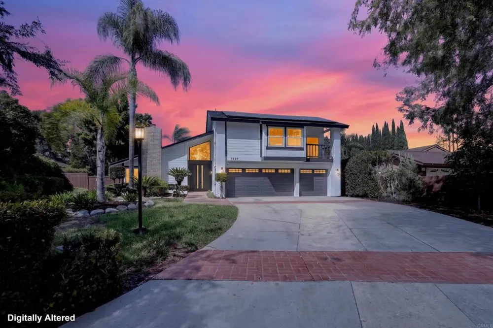 1207 Branding Iron Circle Vista, CA 92081