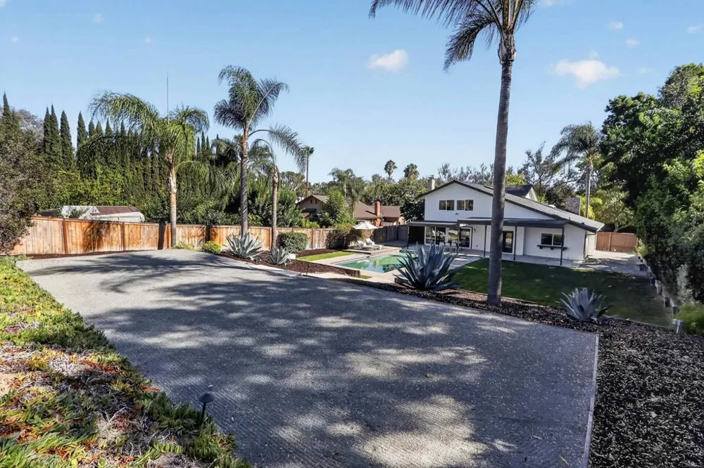 1207 Branding Iron Circle Vista, CA 92081