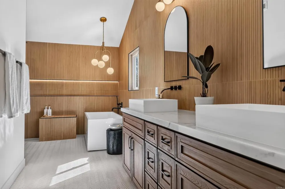 1207 Branding Iron Circle Vista, CA 92081