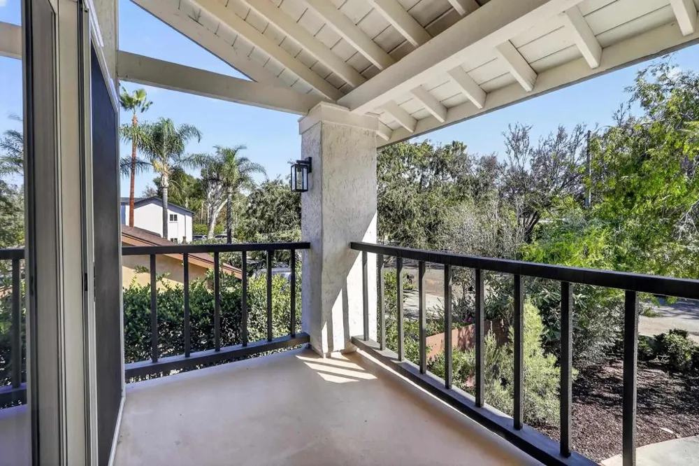 1207 Branding Iron Circle Vista, CA 92081