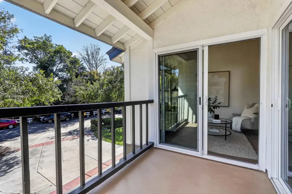 1207 Branding Iron Circle Vista, CA 92081