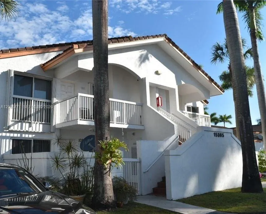 15385 SW 76th Ter #107 Miami, FL 33193