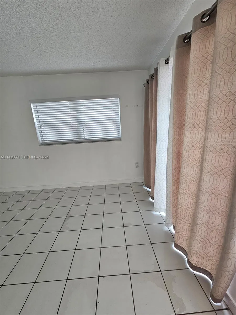 15385 SW 76th Ter #107 Miami, FL 33193