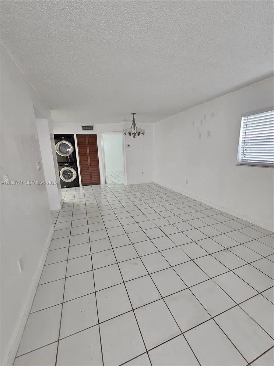 15385 SW 76th Ter #107 Miami, FL 33193