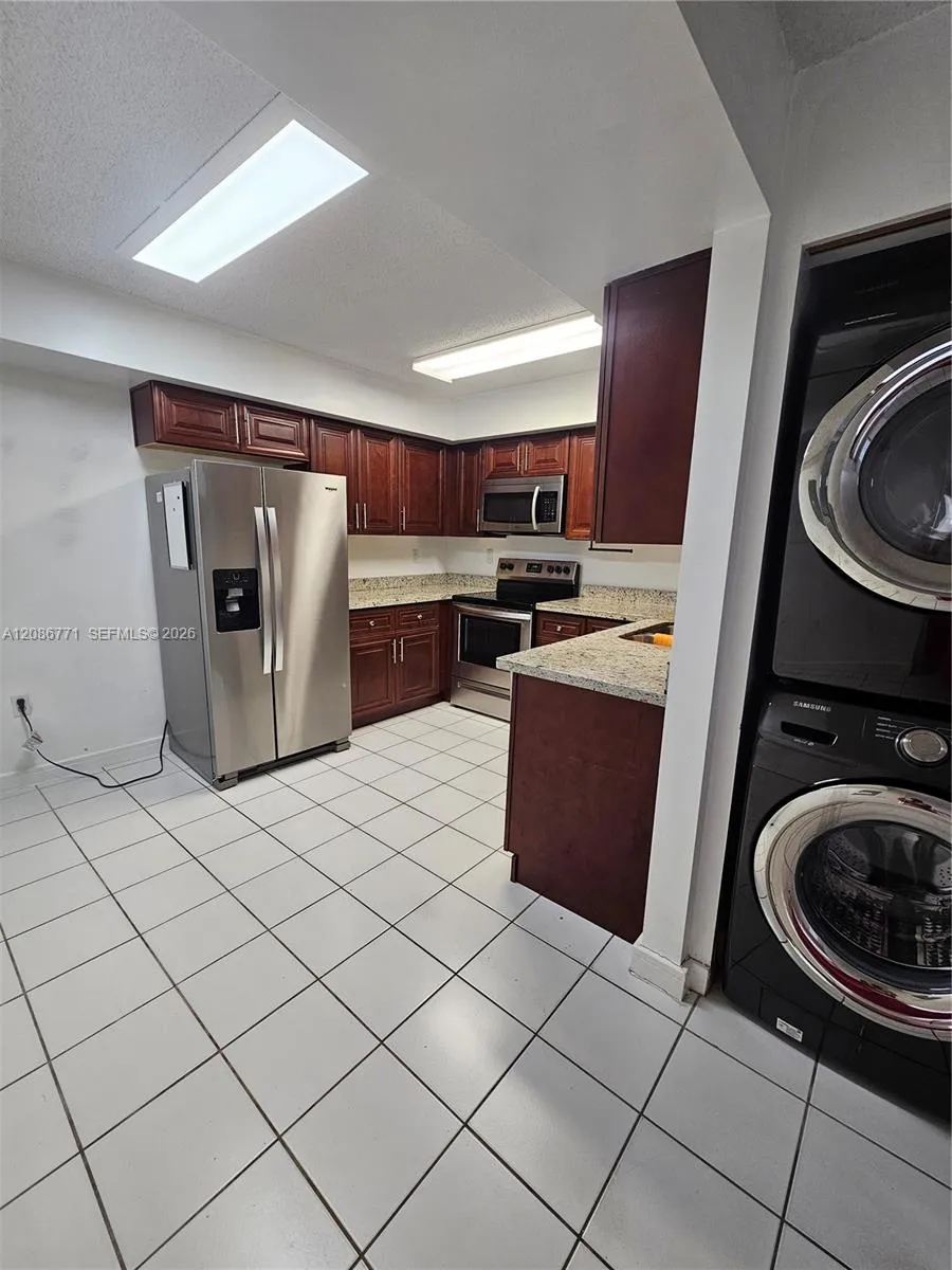 15385 SW 76th Ter #107 Miami, FL 33193