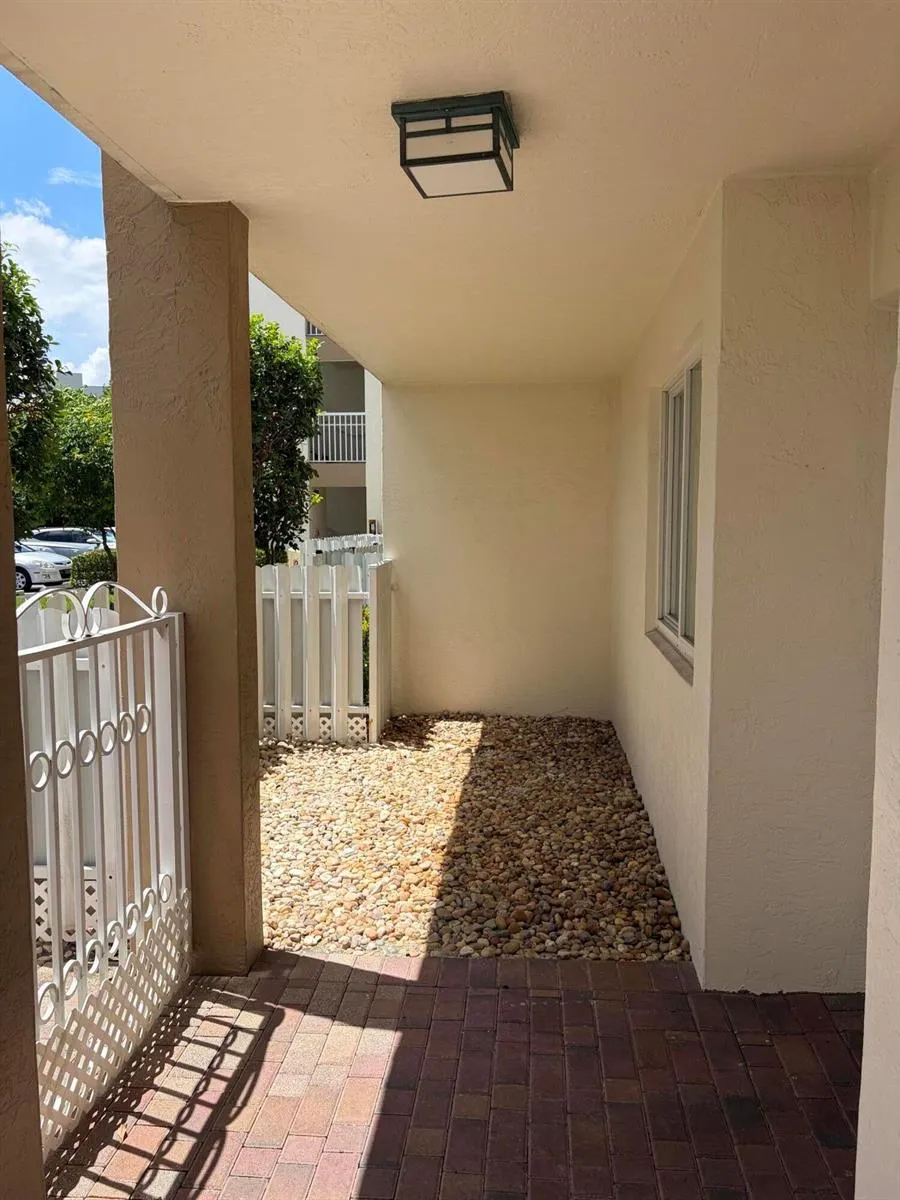 7763 Southampton Terrace #Unit 104 Tamarac, FL 33321