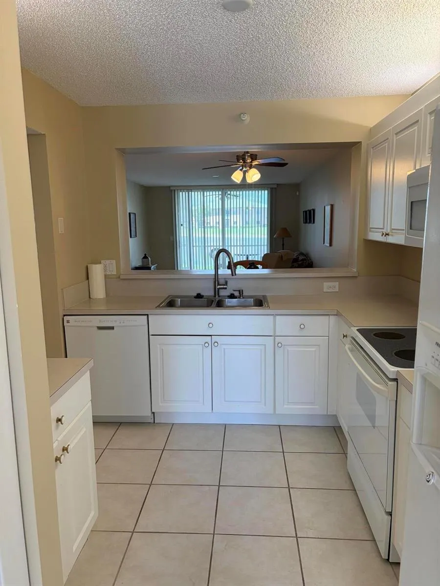 7763 Southampton Terrace #Unit 104 Tamarac, FL 33321