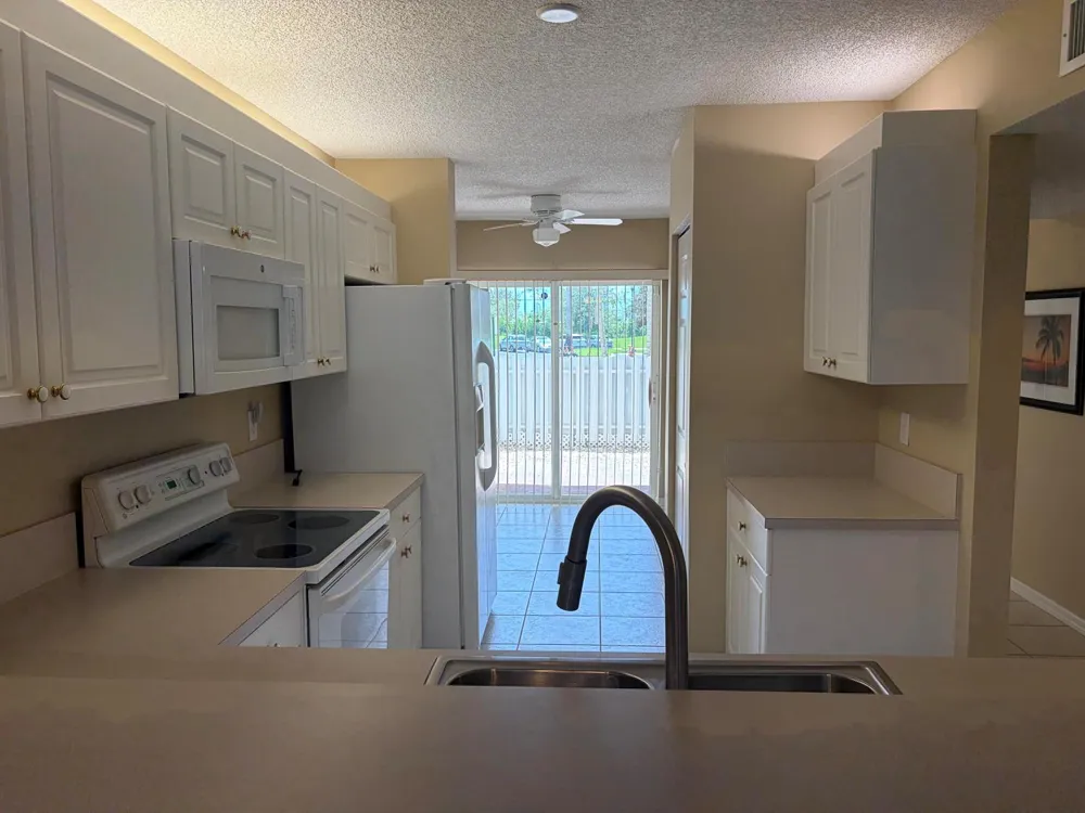 7763 Southampton Terrace #Unit 104 Tamarac, FL 33321