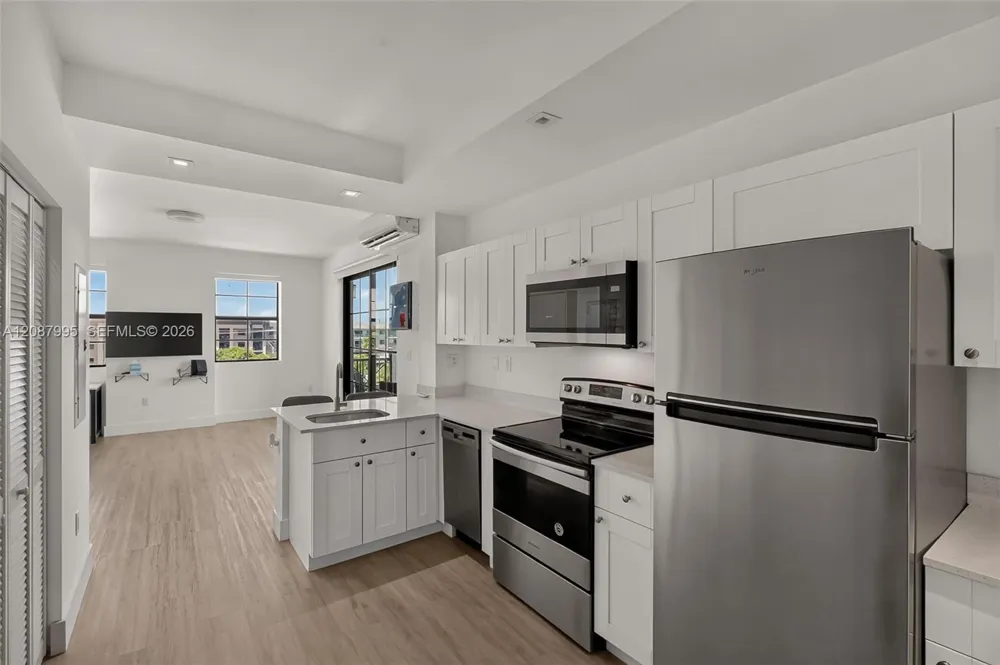4100 SW 64th Ave #408 Davie, FL 33314