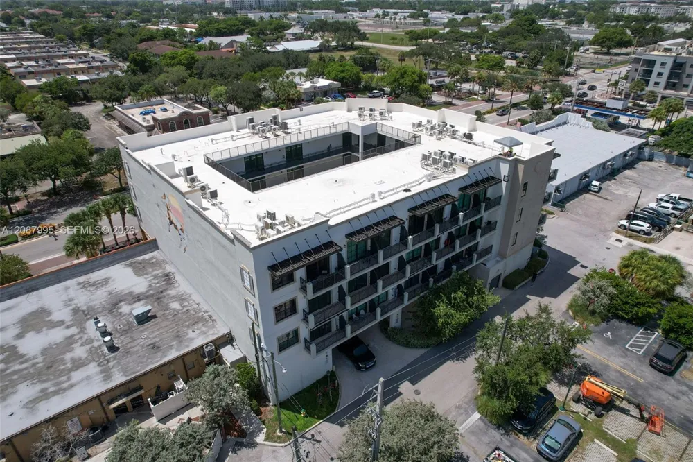 4100 SW 64th Ave #408 Davie, FL 33314