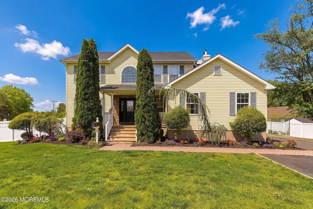 374 Mounts Mills Road E Monroe, NJ 08831