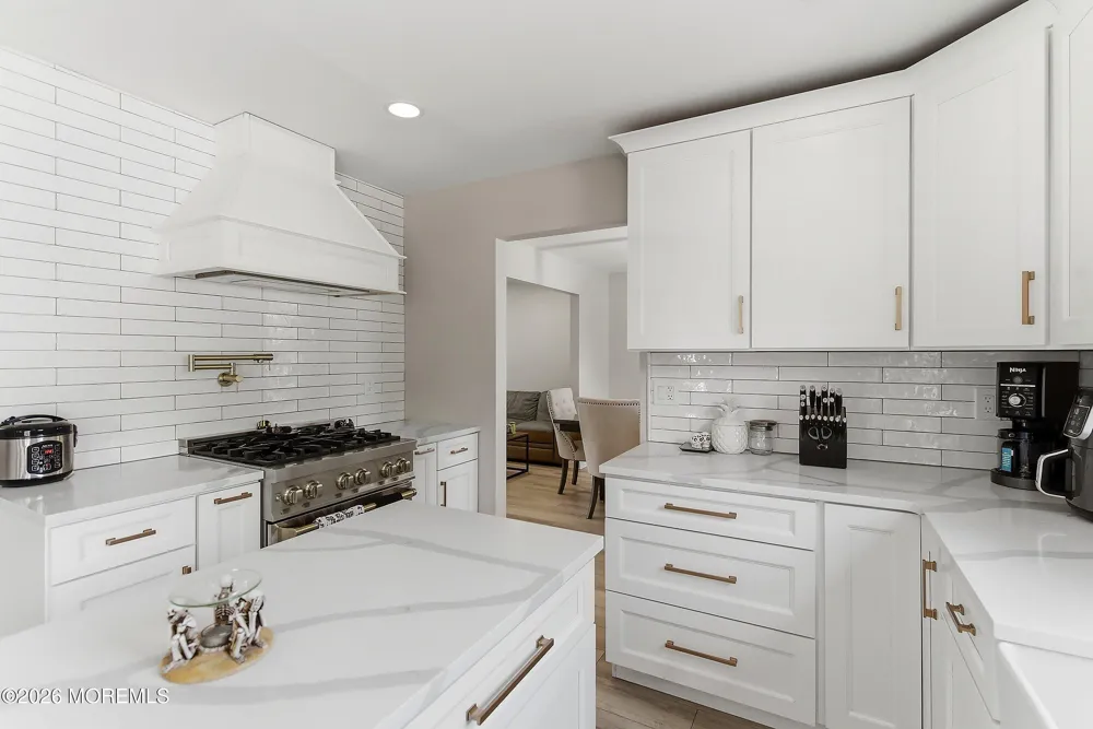 374 Mounts Mills Road E Monroe, NJ 08831