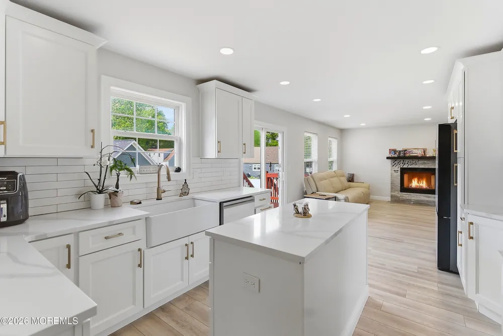 374 Mounts Mills Road E Monroe, NJ 08831