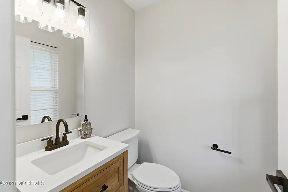 374 Mounts Mills Road E Monroe, NJ 08831