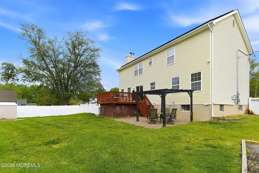 374 Mounts Mills Road E Monroe, NJ 08831