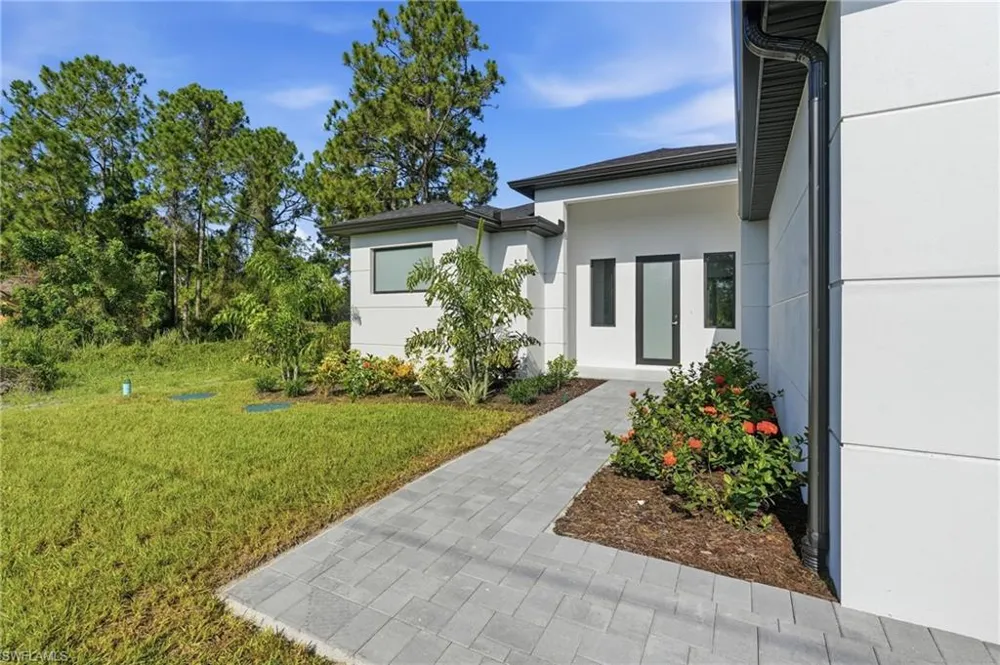 1134 Holmes Avenue S Lehigh Acres, FL 33974