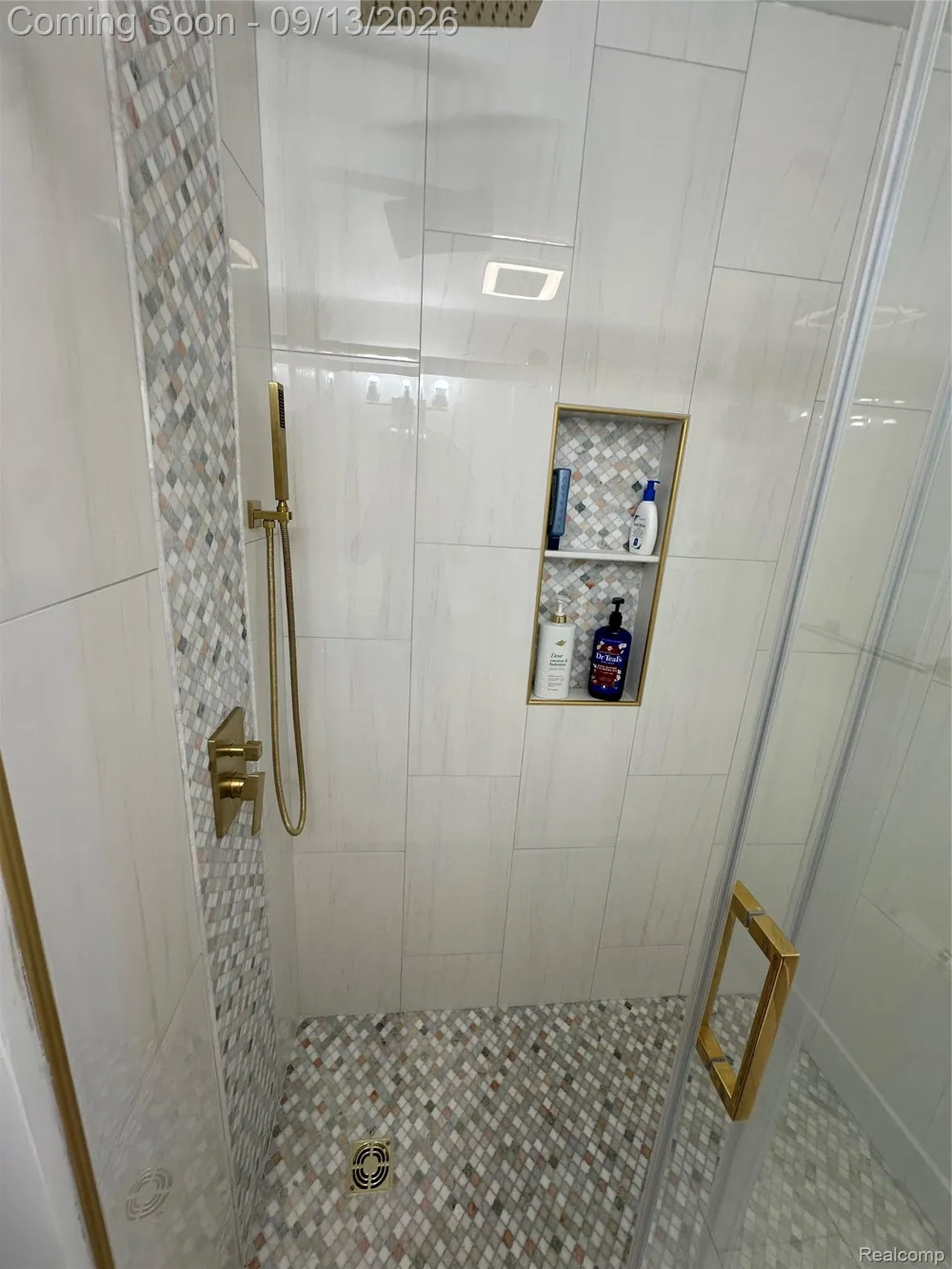 47978 Jefferson Avenue Chesterfield Township, MI 48047