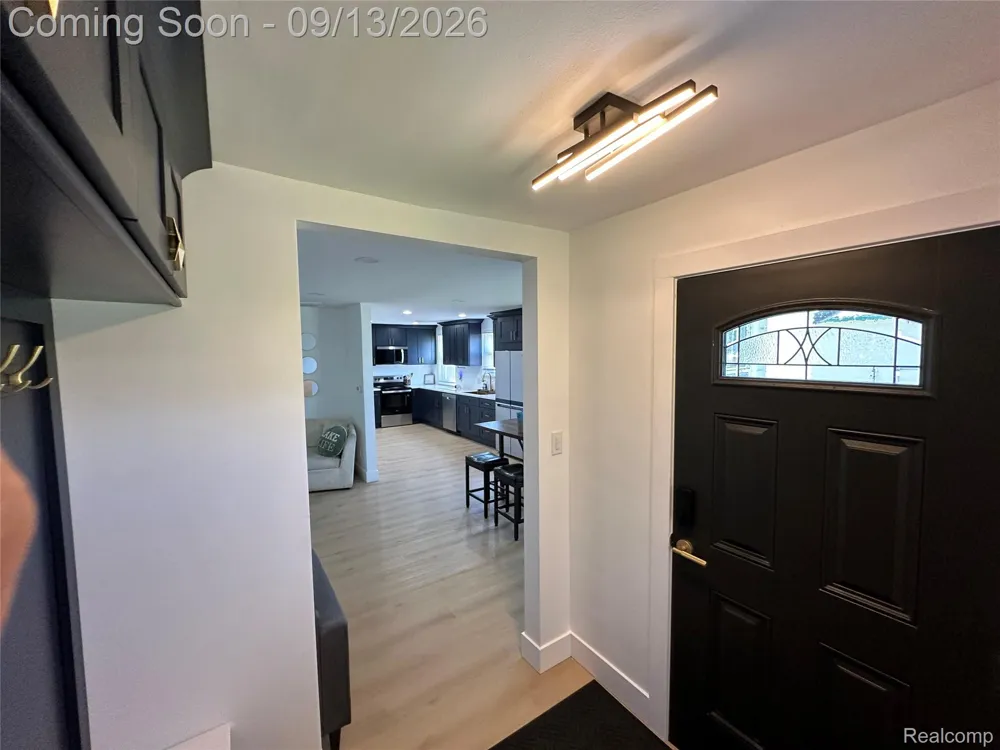 47978 Jefferson Avenue Chesterfield Township, MI 48047