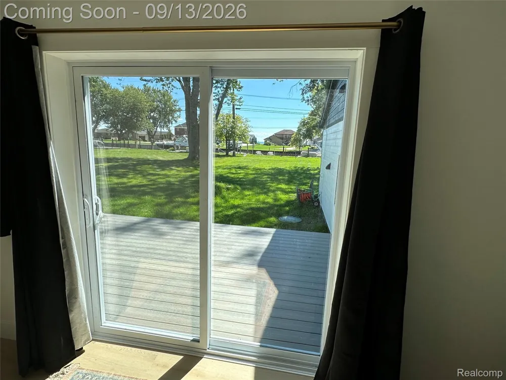 47978 Jefferson Avenue Chesterfield Township, MI 48047