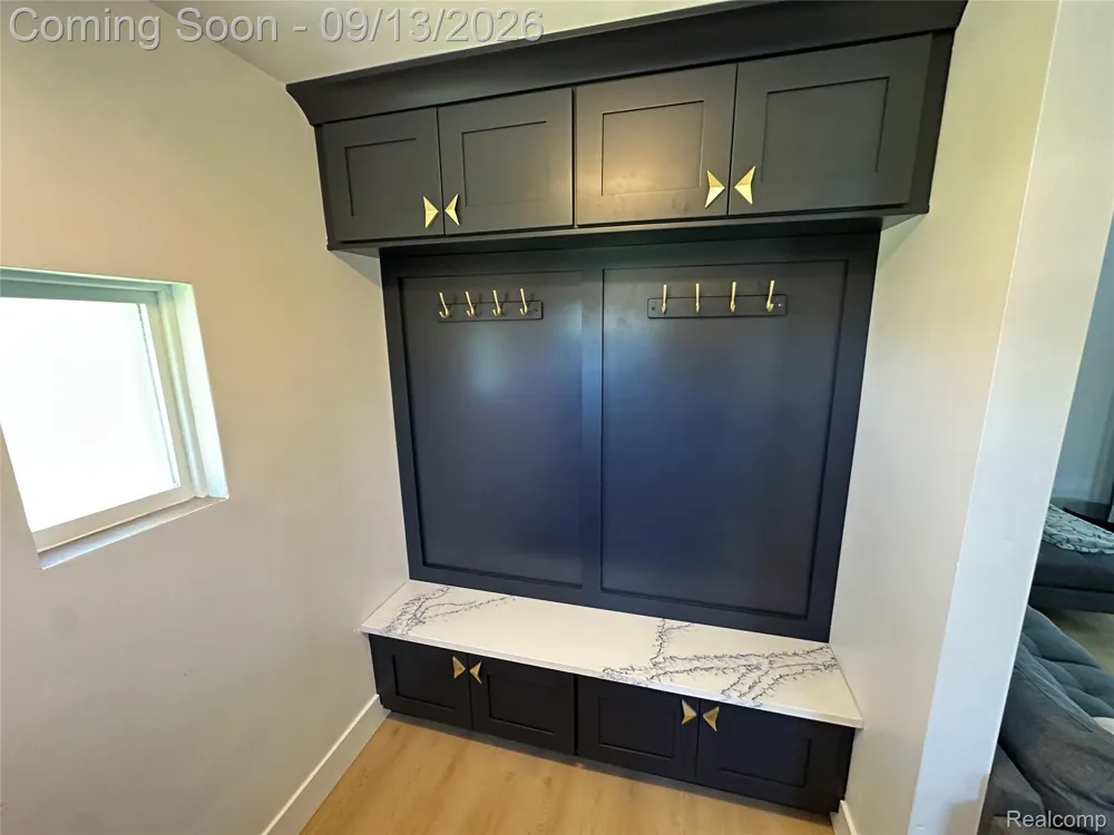 47978 Jefferson Avenue Chesterfield Township, MI 48047
