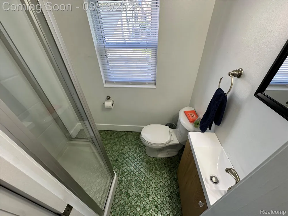 47978 Jefferson Avenue Chesterfield Township, MI 48047
