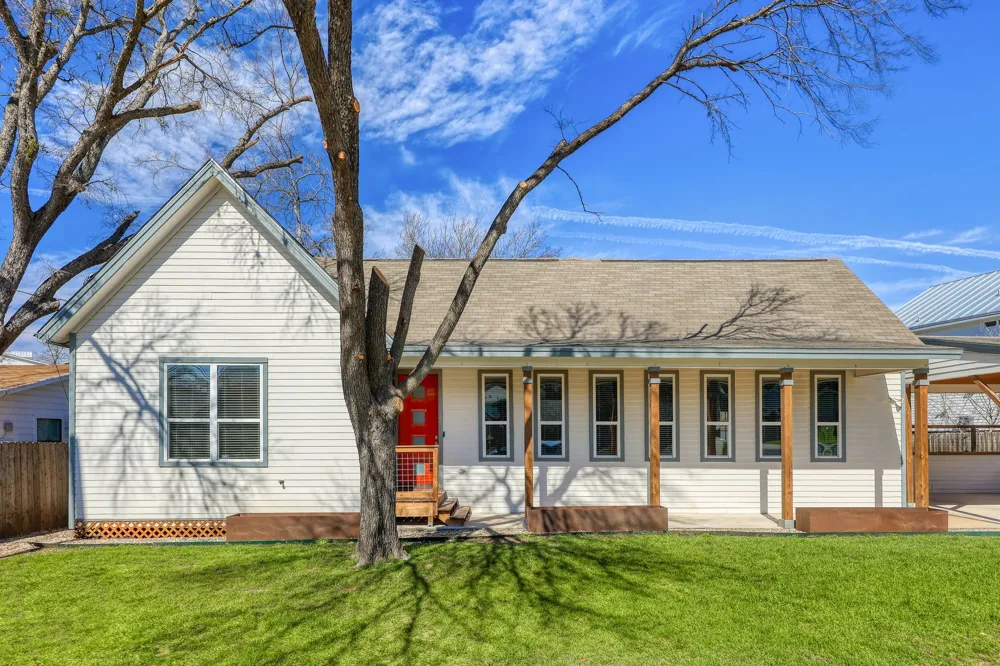 1704 Webberville Road Austin, TX 78721