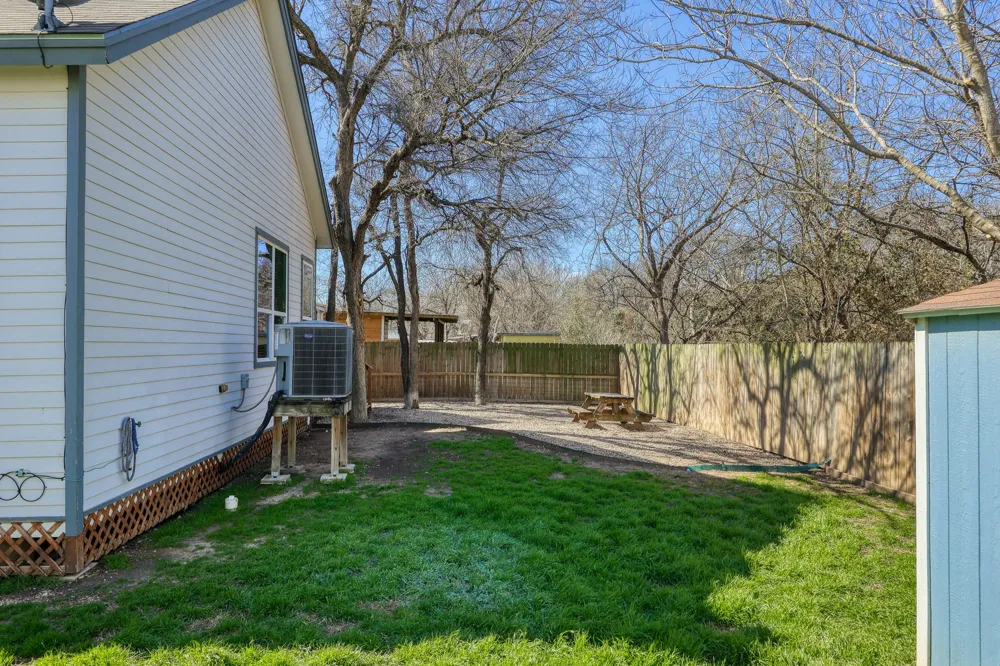 1704 Webberville Road Austin, TX 78721