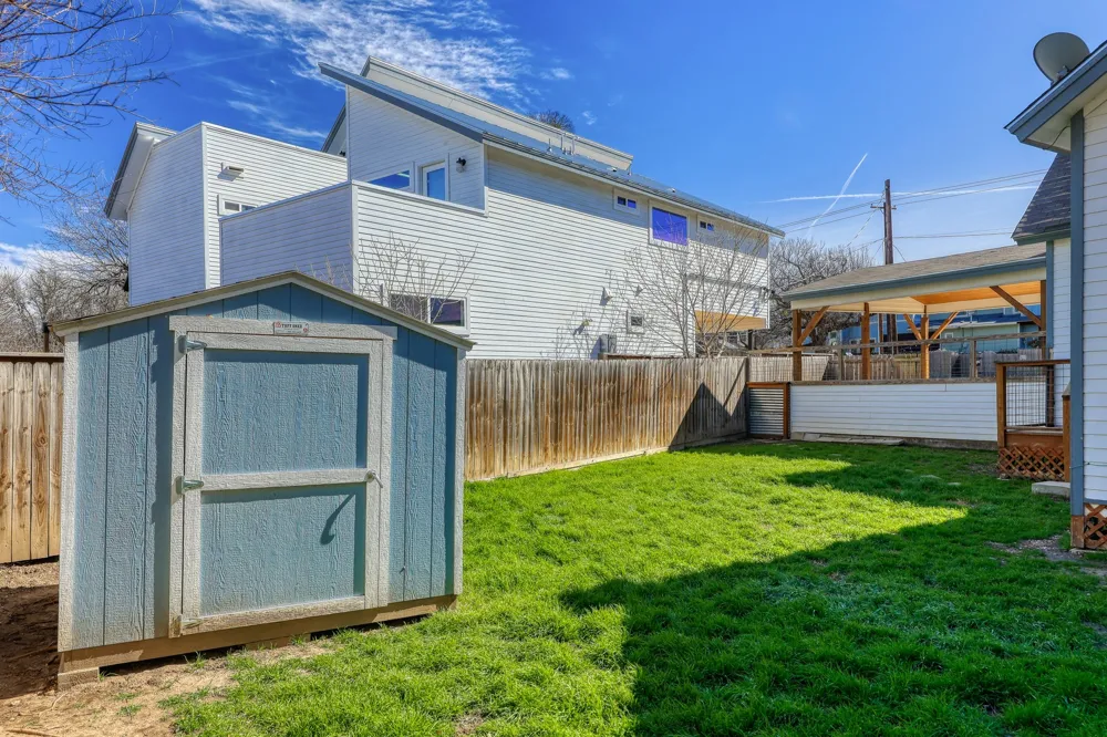 1704 Webberville Road Austin, TX 78721