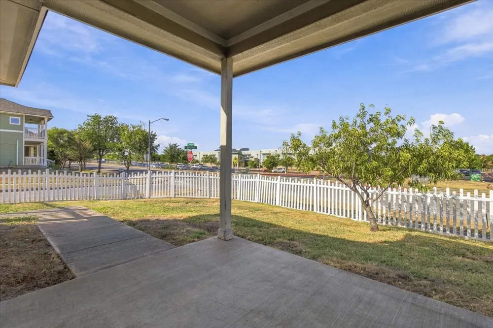 1721 Thompson Trail Round Rock, TX 78664