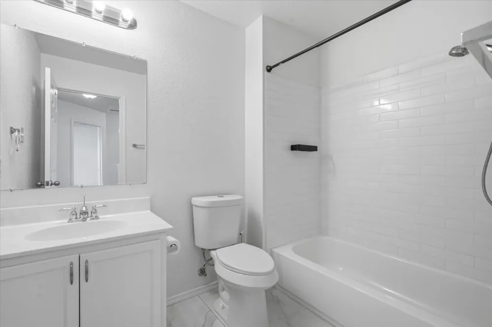 1721 Thompson Trail Round Rock, TX 78664