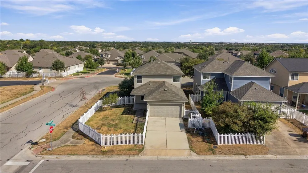 1721 Thompson Trail Round Rock, TX 78664