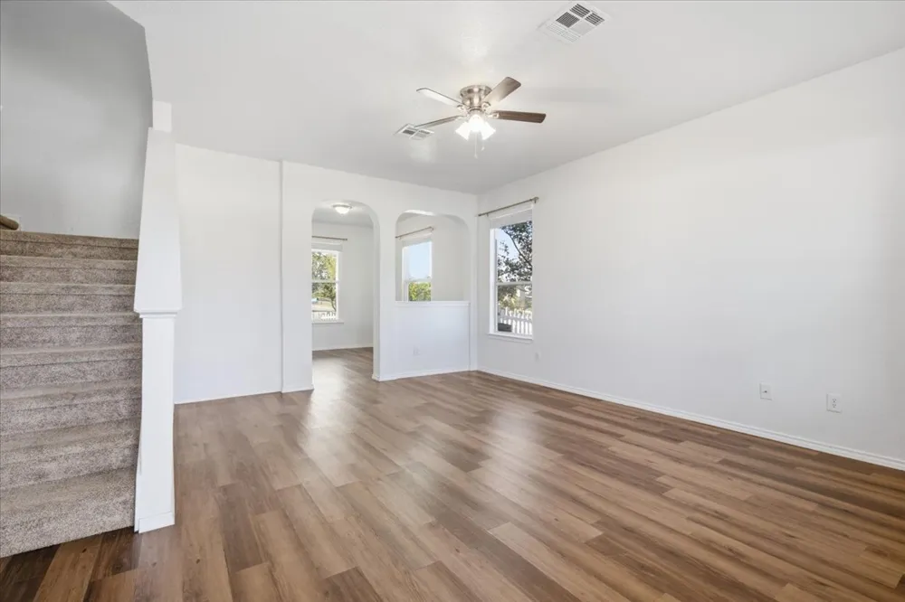 1721 Thompson Trail Round Rock, TX 78664