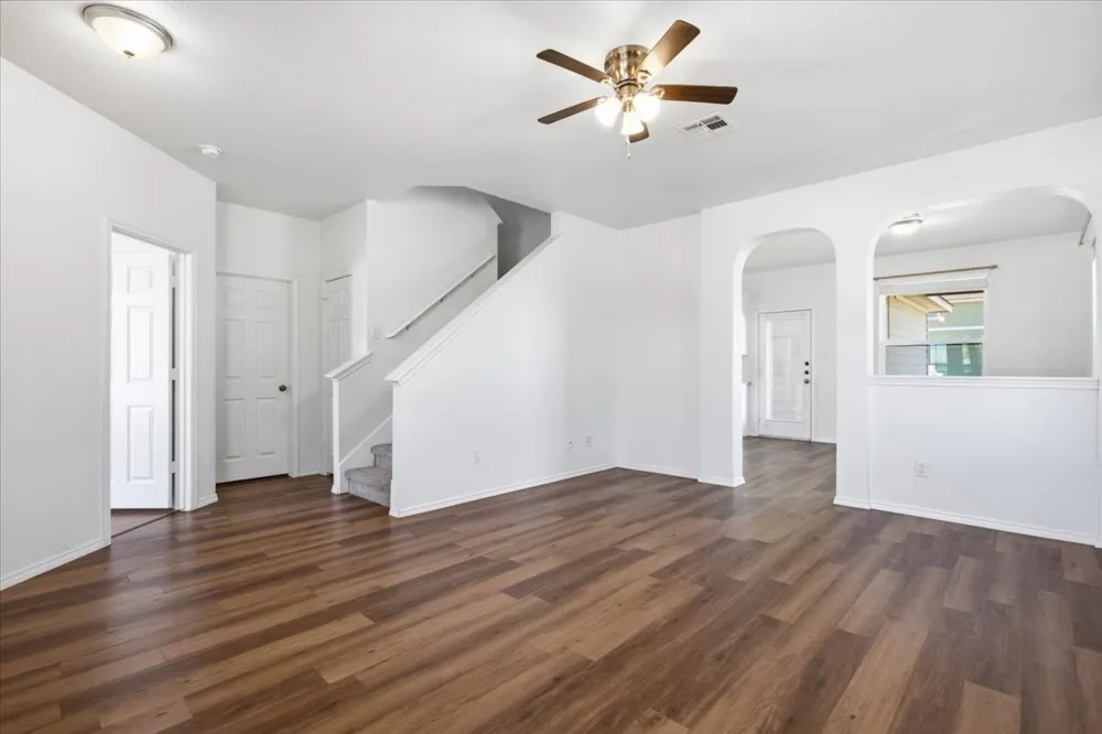 1721 Thompson Trail Round Rock, TX 78664