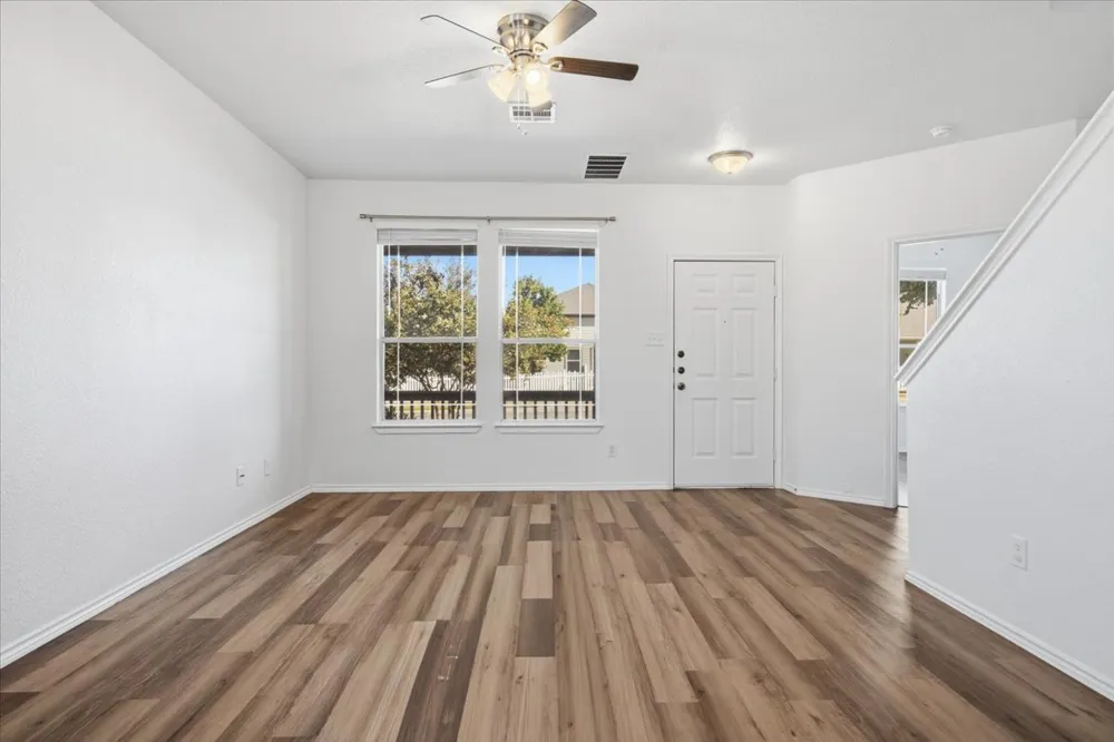 1721 Thompson Trail Round Rock, TX 78664