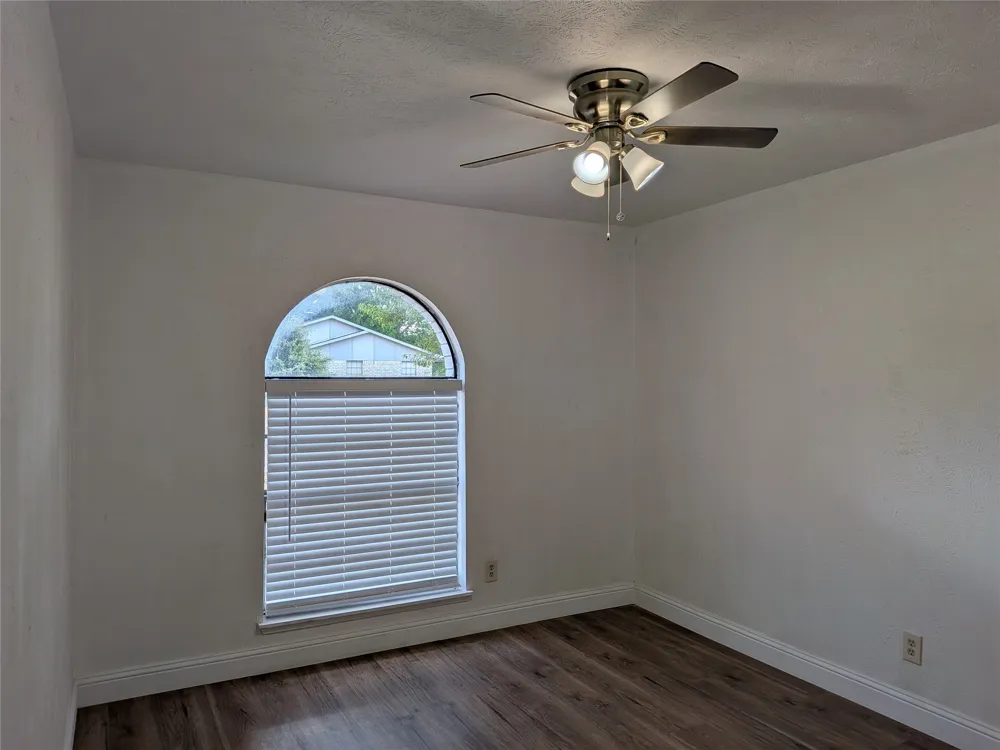 9015 High Plain Lane Dallas, TX 75249