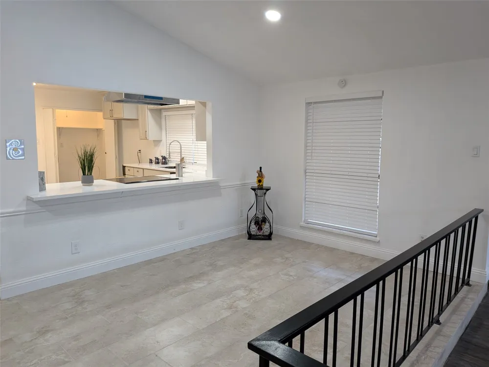 9015 High Plain Lane Dallas, TX 75249
