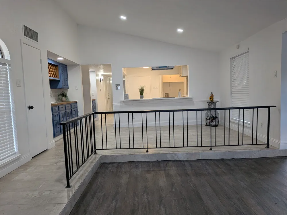 9015 High Plain Lane Dallas, TX 75249