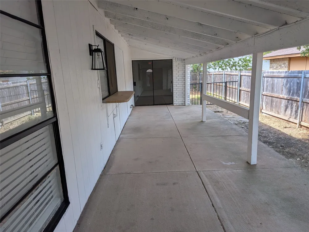 9015 High Plain Lane Dallas, TX 75249