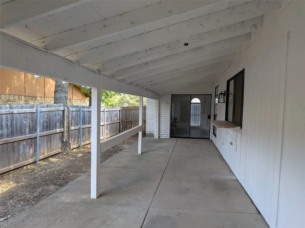 9015 High Plain Lane Dallas, TX 75249