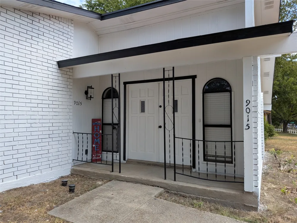 9015 High Plain Lane Dallas, TX 75249