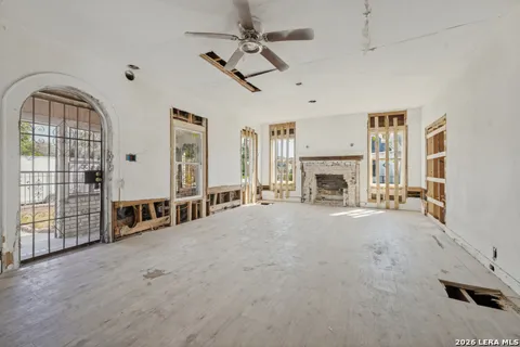 344 Belmont