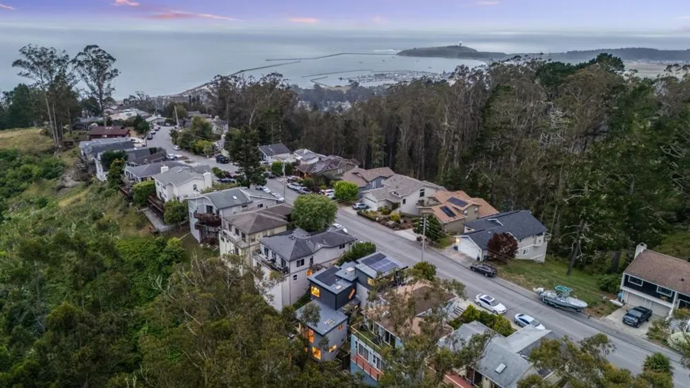 540 El Granada Boulevard Half Moon Bay, CA 94019