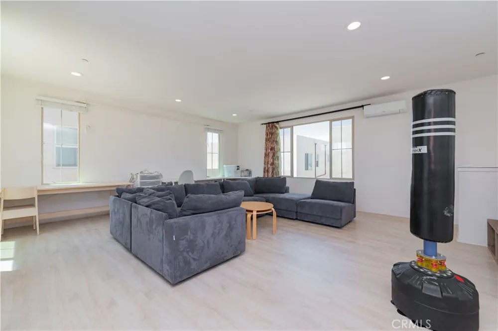 309 Carmine Irvine, CA 92618