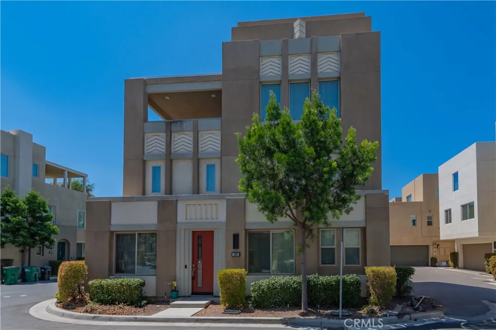 309 Carmine Irvine, CA 92618