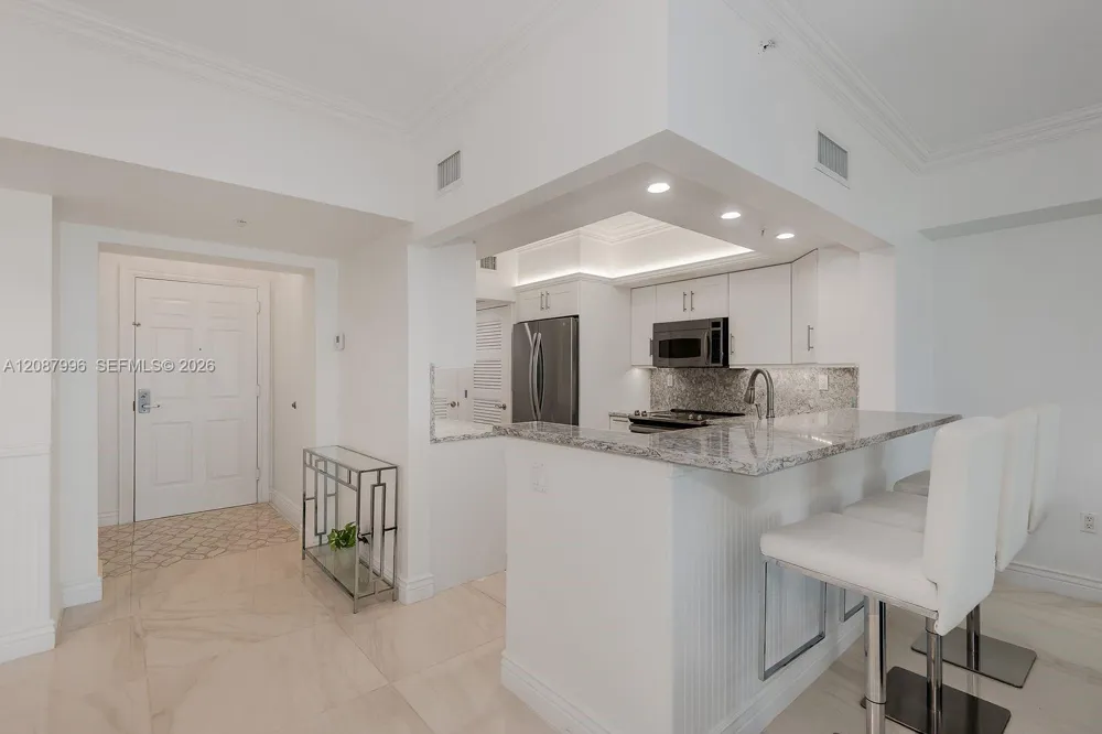 3020 NE 32nd Ave #1401 Fort Lauderdale, FL 33308