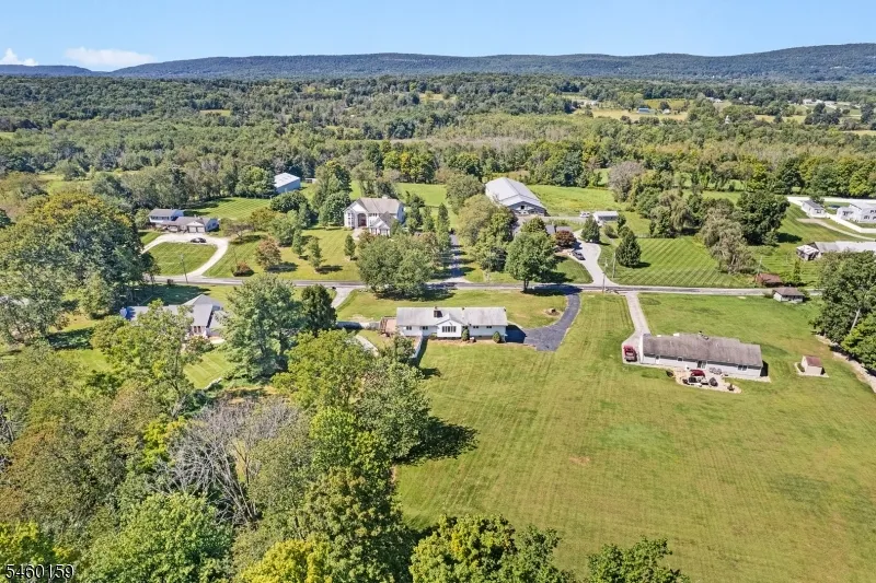 19 Dalrymple Rd Frankford, NJ 07826