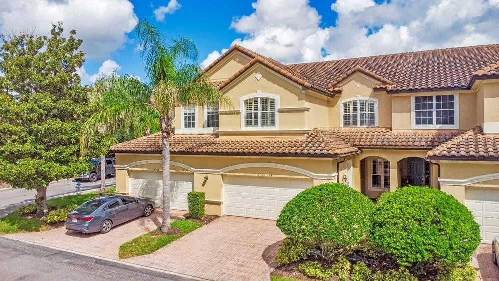 8766 THE ESPLANADE #24 Orlando, FL 32836