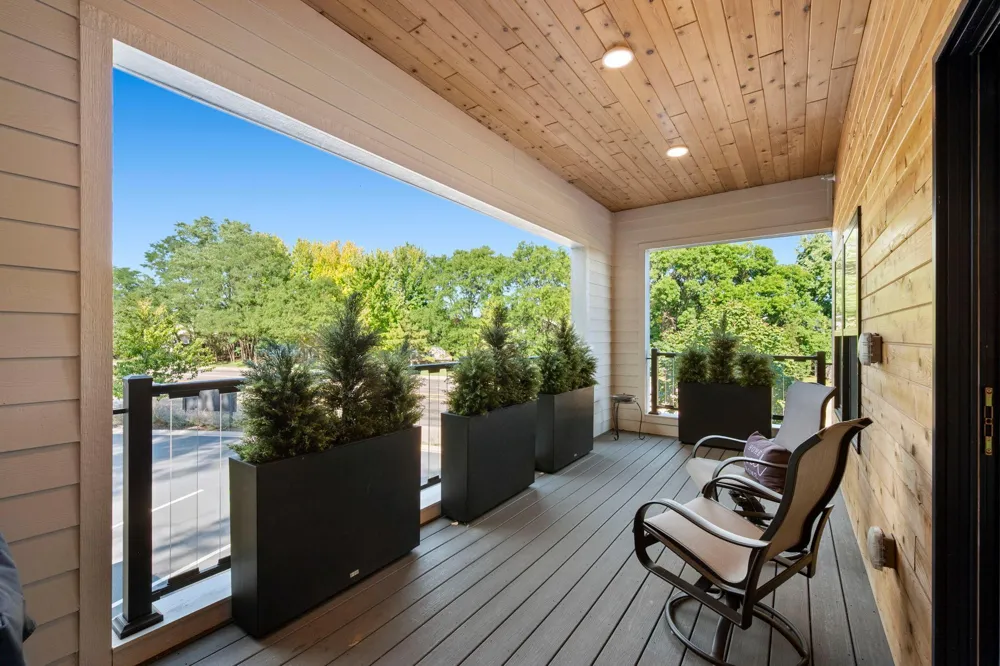 5734 Shady Oak Road #11 Minnetonka, MN 55343