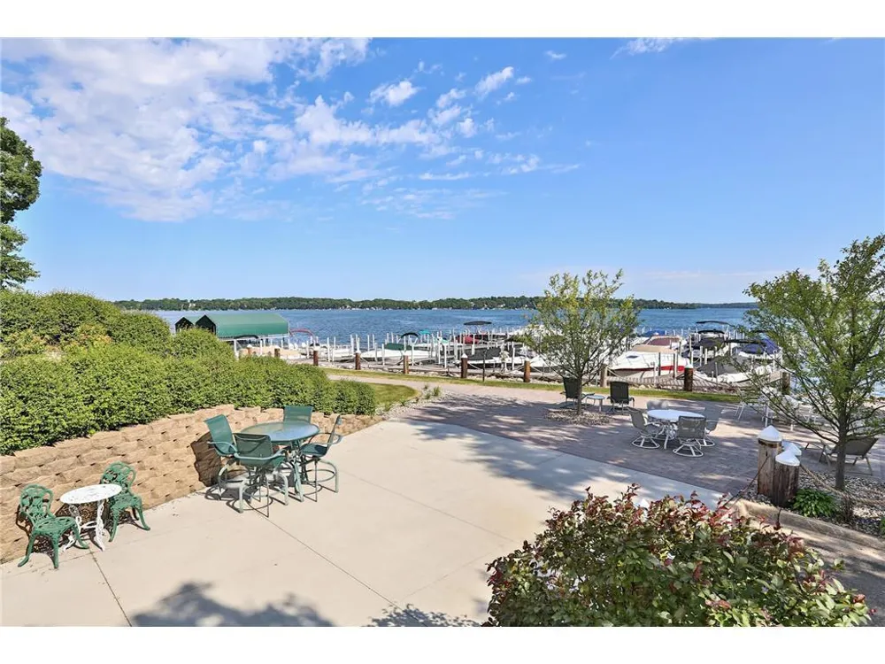 2670 Commerce Boulevard #106 Mound, MN 55364
