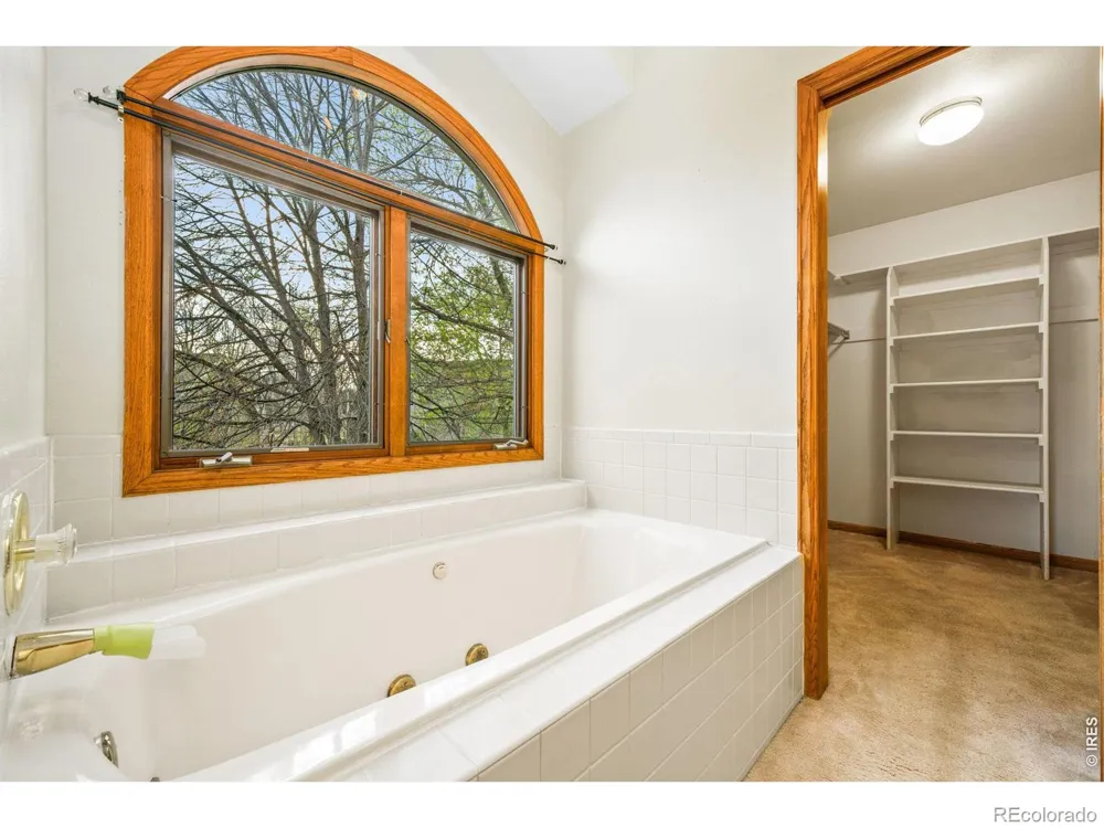 5207 Wheaton Drive Fort Collins, CO 80525